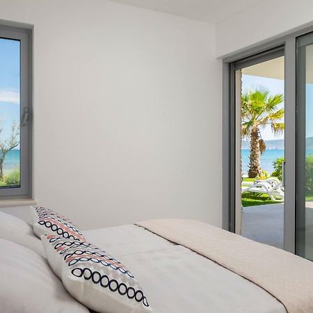 Luxury Design Beach Front Apartment Sukošan エクステリア 写真