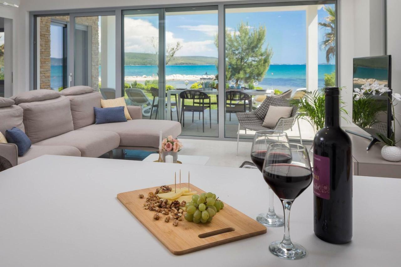 Luxury Design Beach Front Apartment Sukošan エクステリア 写真
