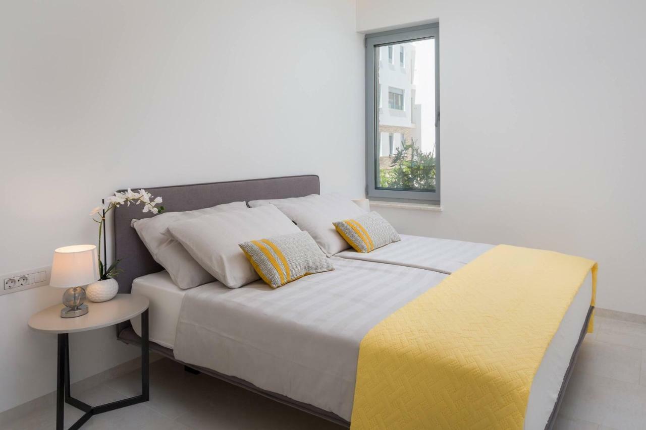 Luxury Design Beach Front Apartment Sukošan エクステリア 写真