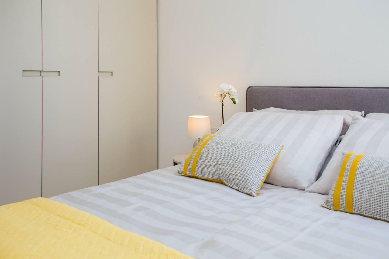 Luxury Design Beach Front Apartment Sukošan エクステリア 写真